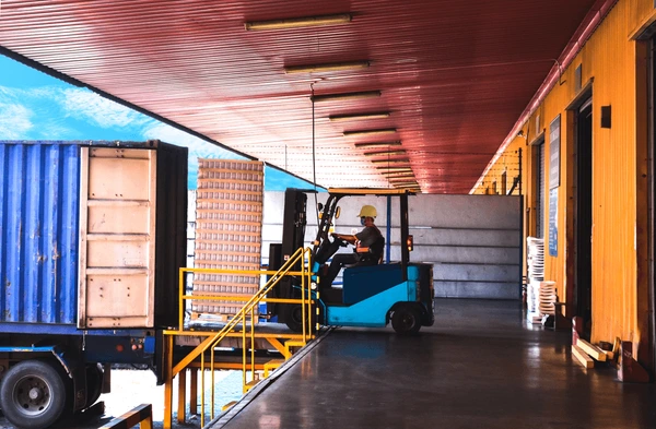 Factory-Stuffed & De-Stuffed Container Services